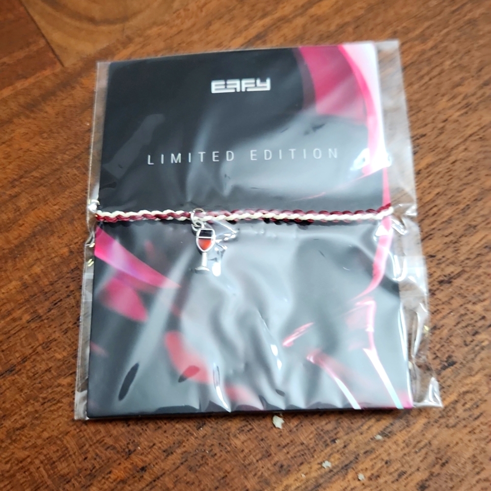 Effy - Limited Edition bracelet 2024